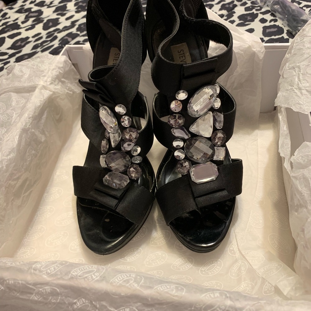 Steve Madden Black heels